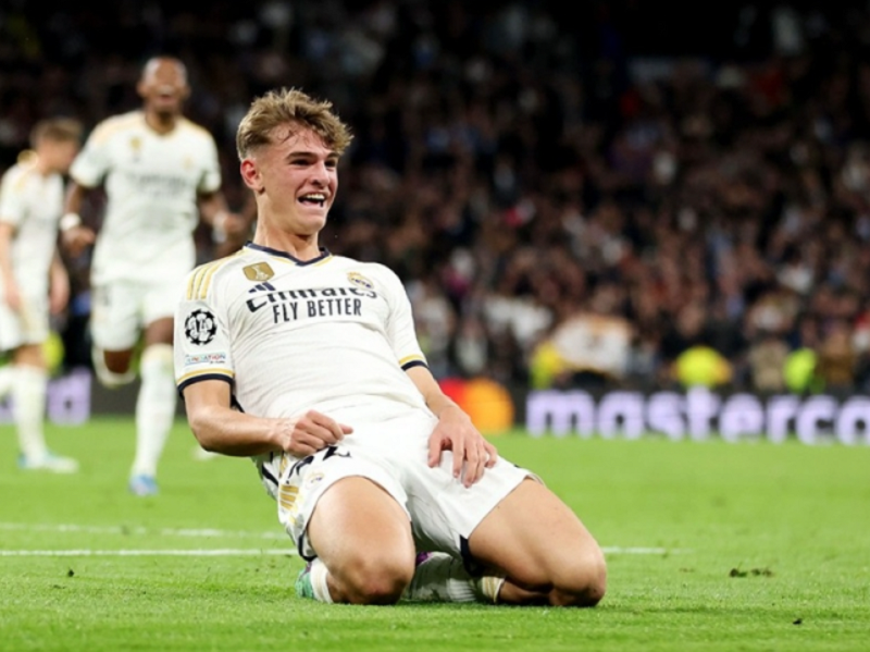 chelsea-day-manh-thuong-vu-nico-paz-vu-khi-tan-cong-tiem-nang-cho-trieu-dai-maresca